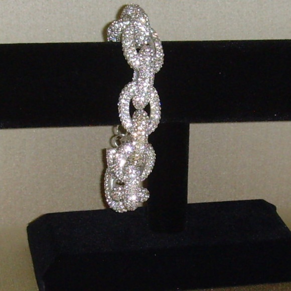 Brilliant Silver-Tone and Rhinestone Chain Link Bracelet - BLING! - Picture 3 of 14